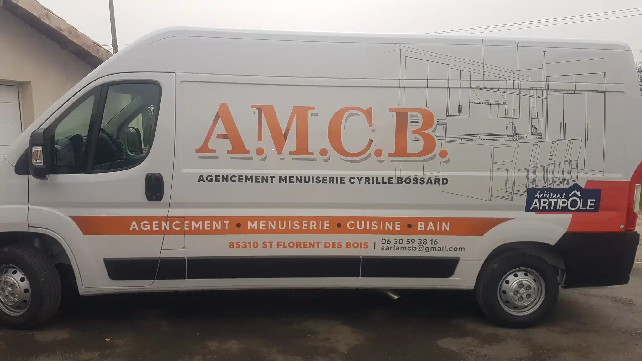 Camion AMCB, menuiserie à Rives de l'Yon